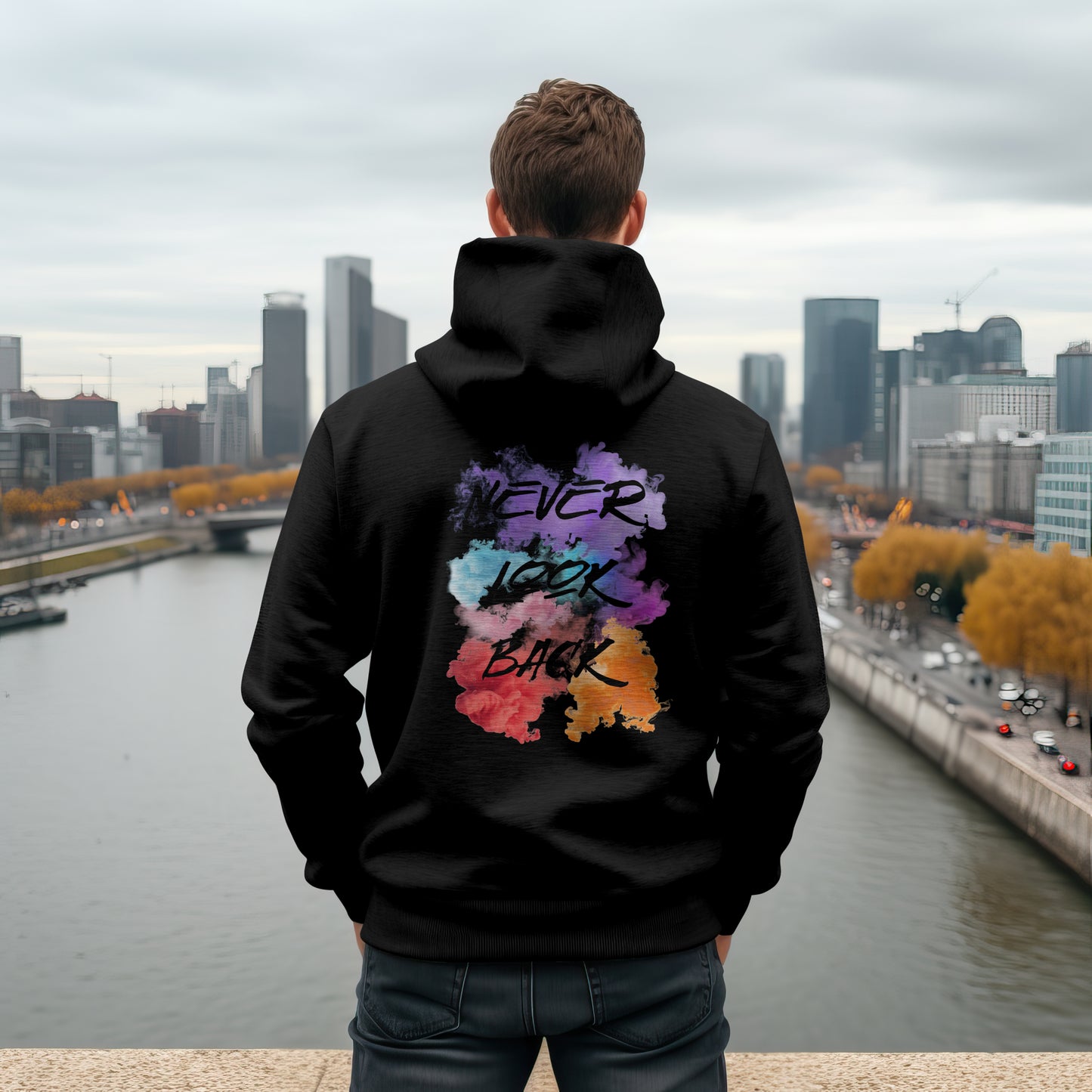 Zwarte hoodie met never look back P&R Design vergelijkbaar met under armour-stijl