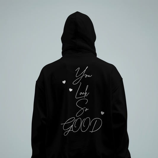 Zwarte hoodie P&R Design vergelijkbaar met puma-stijl